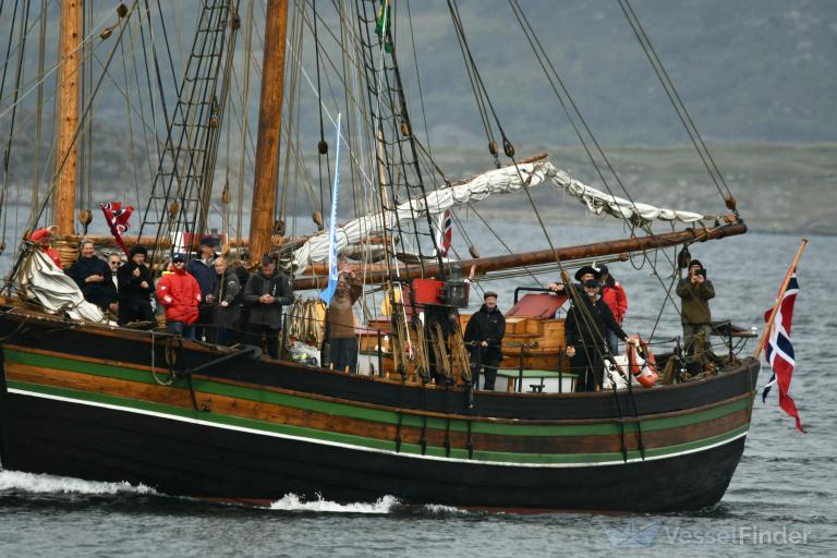 ship photo