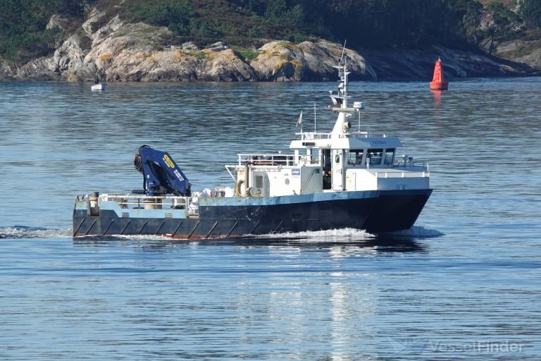 ship photo