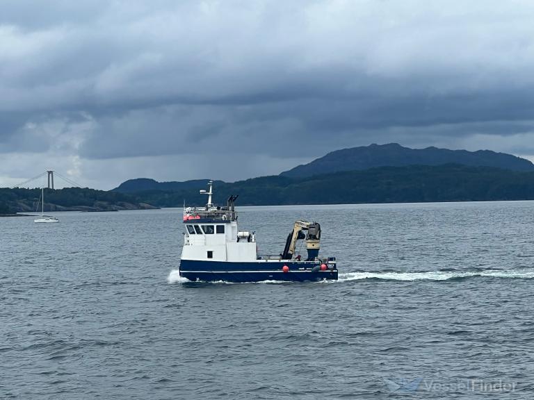 ship photo