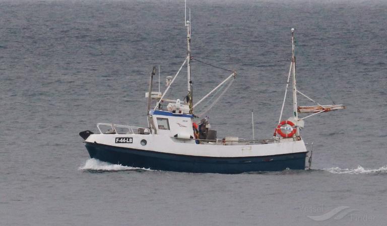 ship photo