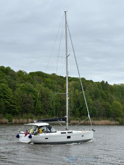 ship photo