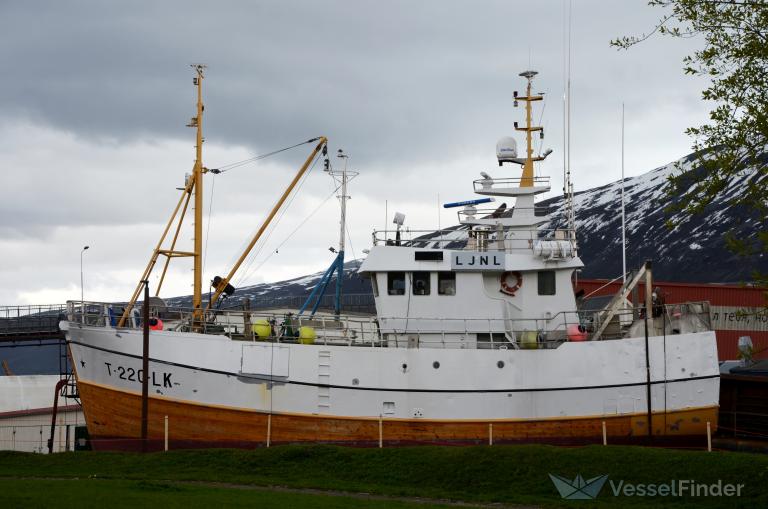 ship photo