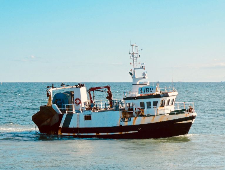 ship photo