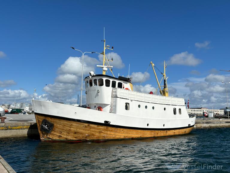 ship photo