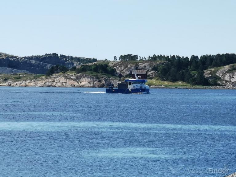 ship photo