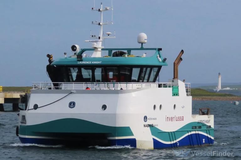 LAURENCE KNIGHT photo