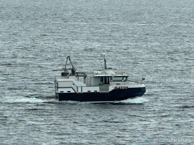 ship photo