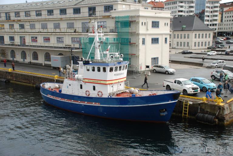ship photo