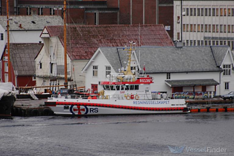 ship photo