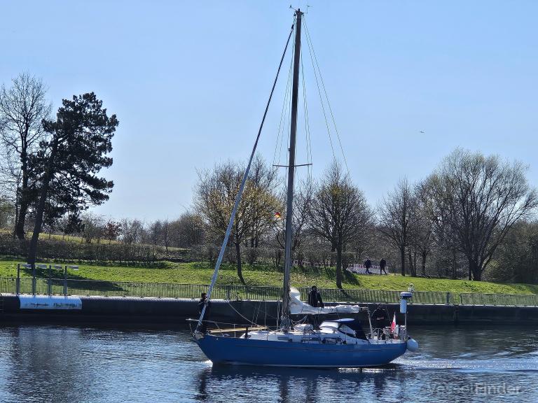 LADY BLUE, Sailing vessel - Details and current position - MMSI ...