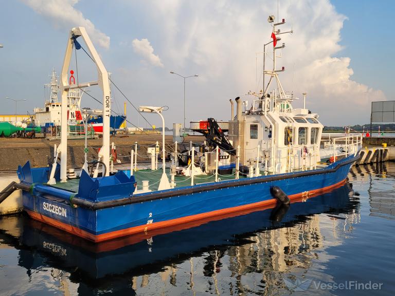 ship photo