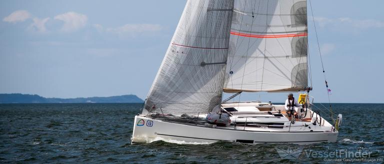 SMOKE SOLO SAILOR photo