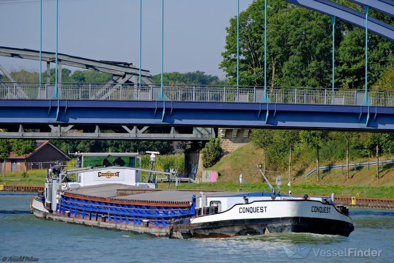 ship photo