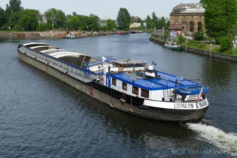 ship photo