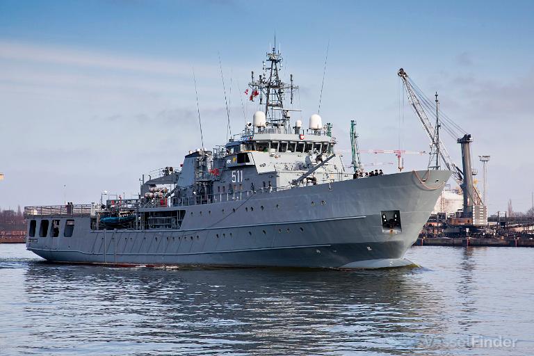 NATO WARSHIP 511 photo