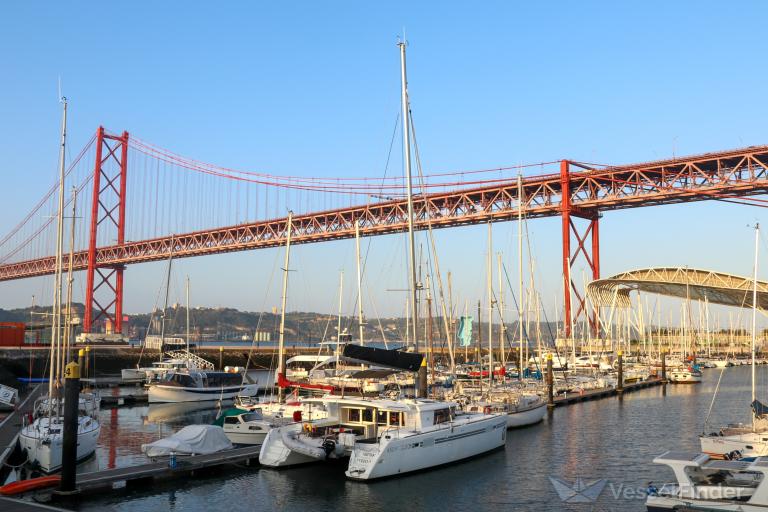 ship photo