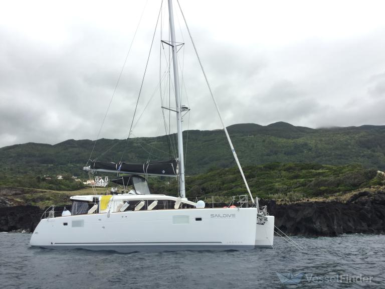 ship photo
