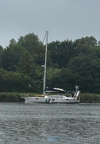 ship photo