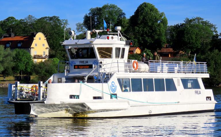 ship photo