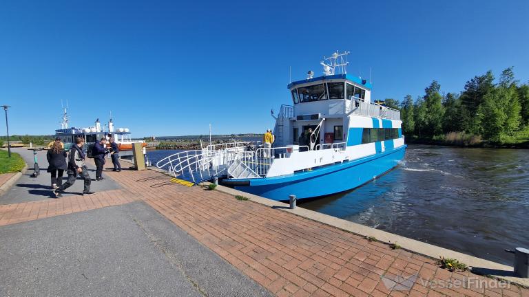 ship photo