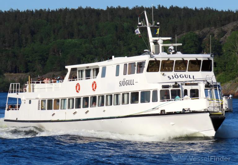ship photo