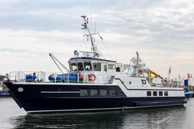 ship photo