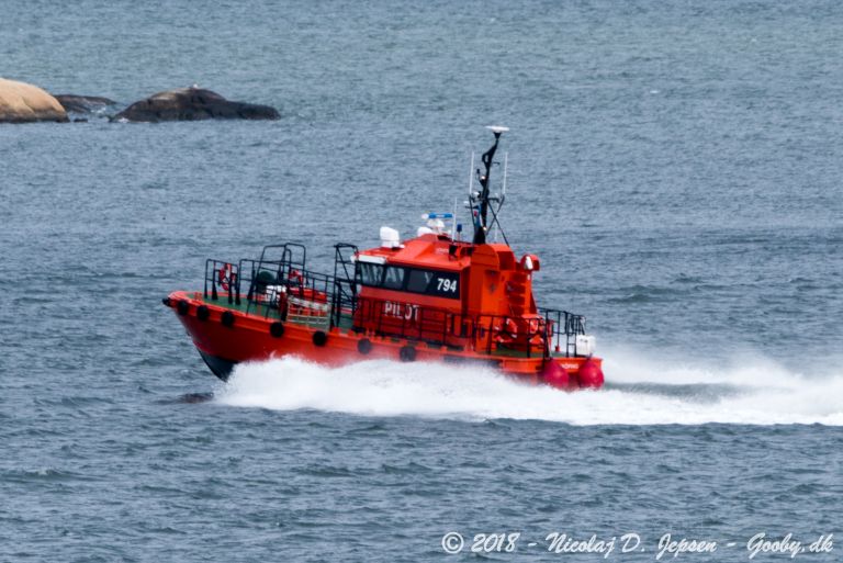 ship photo
