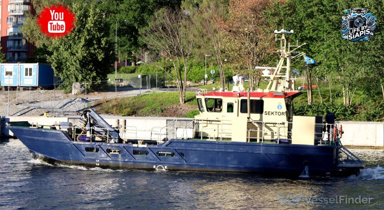 ship photo