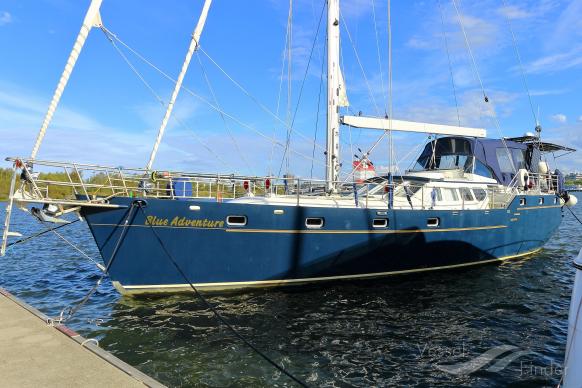 BLUE ADVENTURE photo