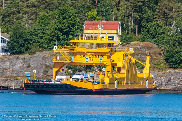 ship photo