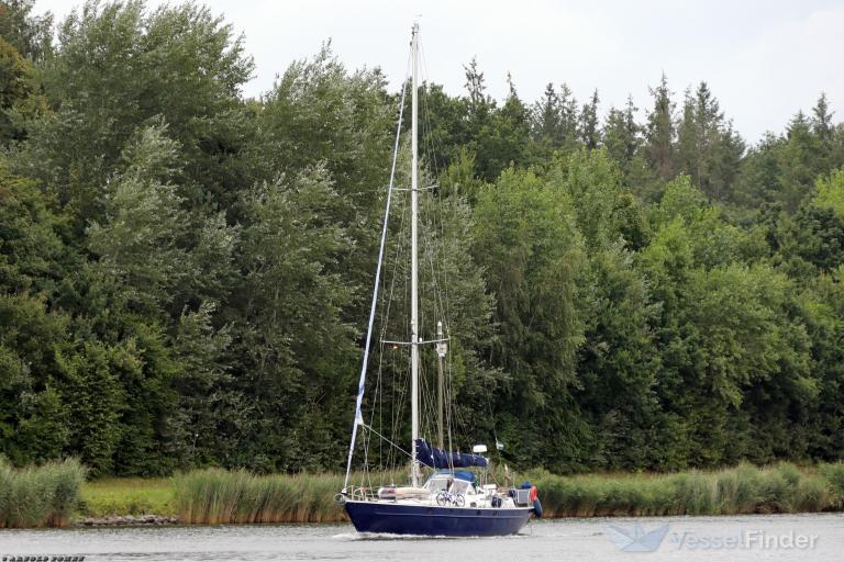 ship photo