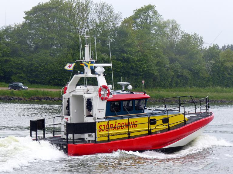 RESCUE MAERSK MOLLER photo