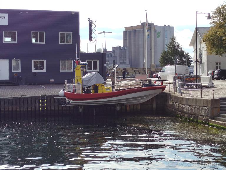 ship photo