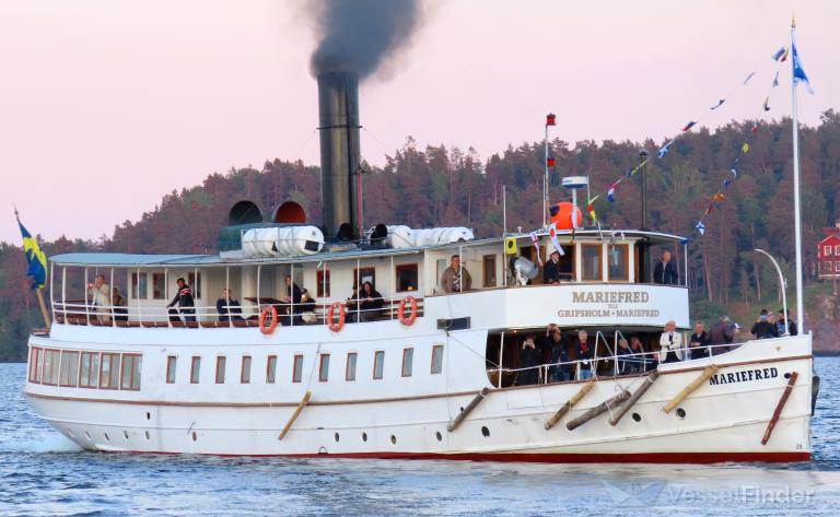 ship photo