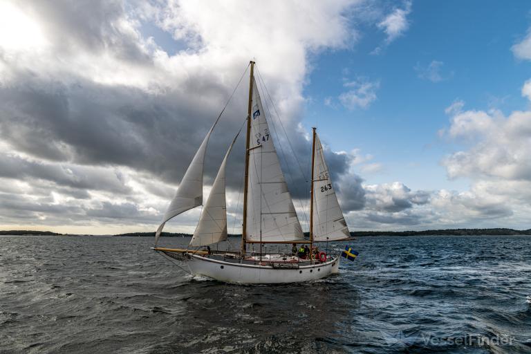 ship photo