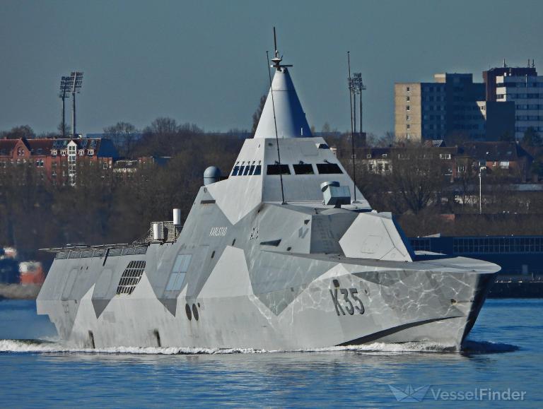 SWEDISH WARSHIP K35 photo