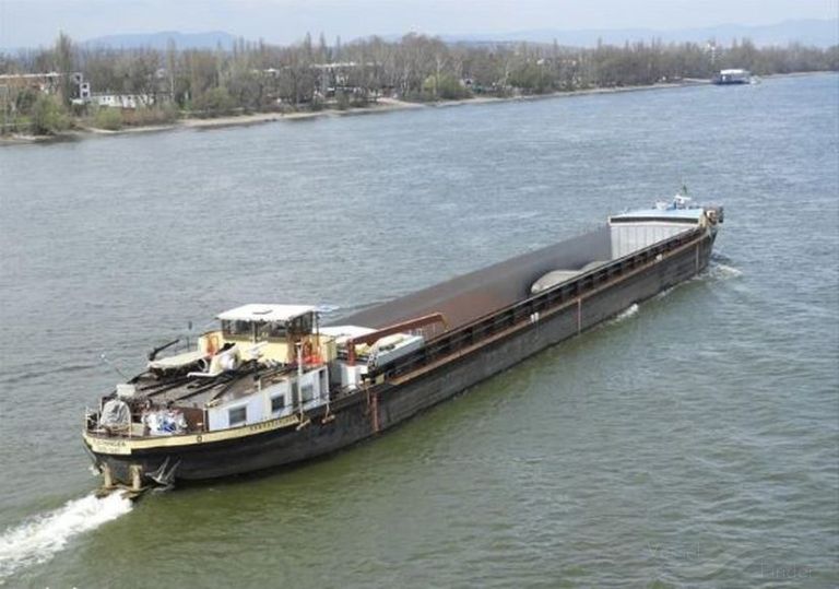 FORTIS 3 BARGE photo