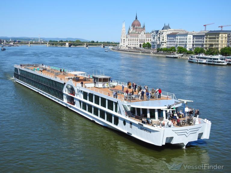 ship photo