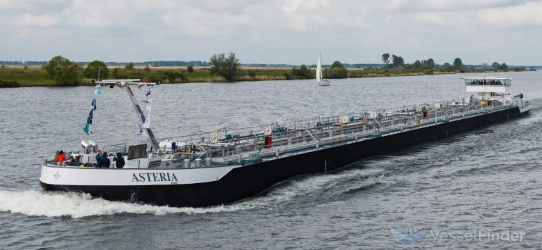 ship photo