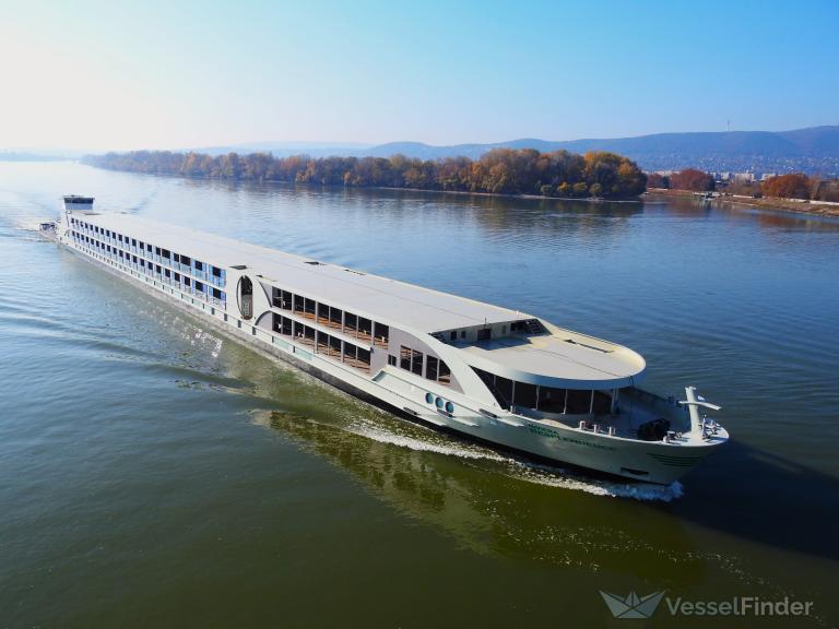 ship photo