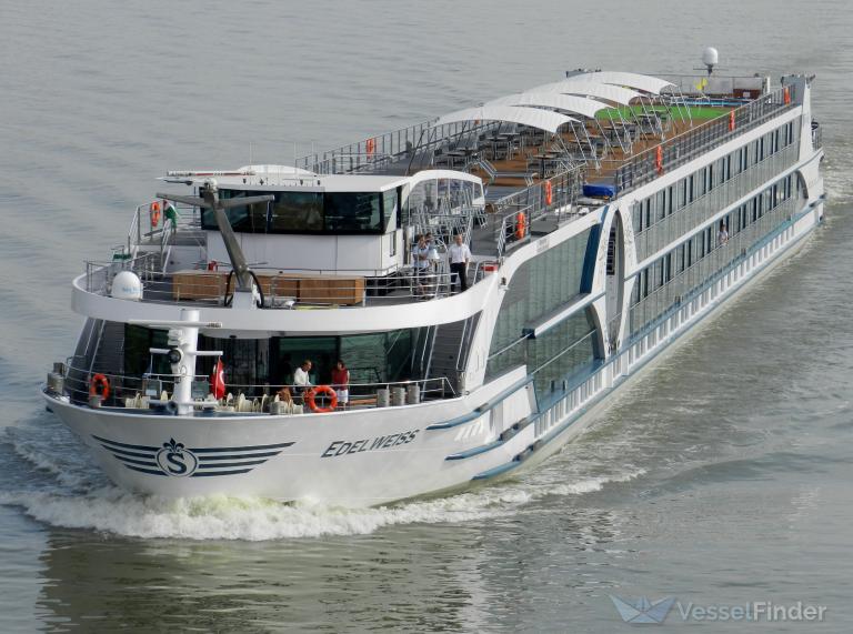 EDELWEISS, Passenger ship Schiffsdaten und aktuelle Position MMSI