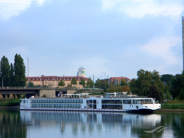 VIKING MANI, WIG Details and current position ENI 07002003, MMSI