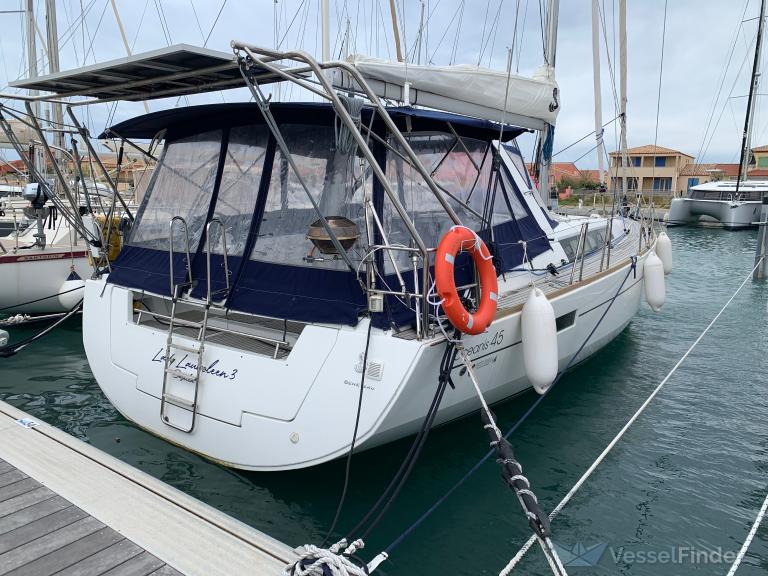 LADY LAURELEEN 3 photo