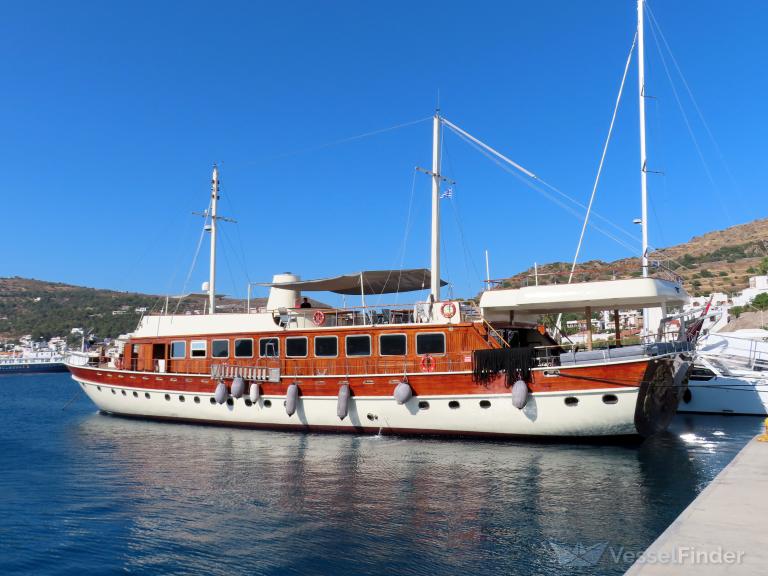 ship photo