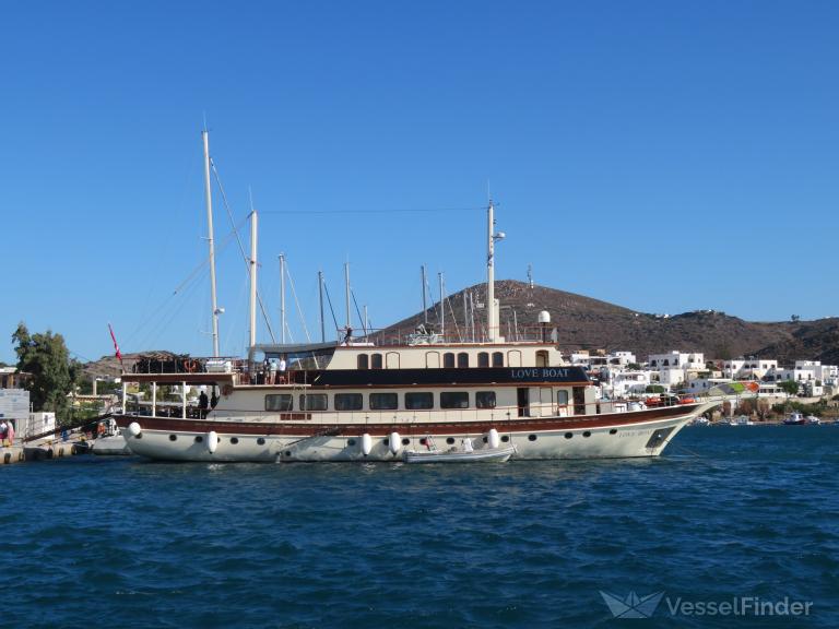 ship photo
