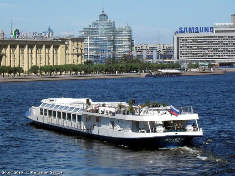 DUNAEVSKIY photo