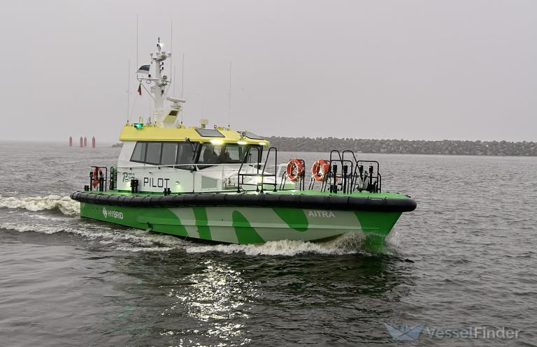 ship photo