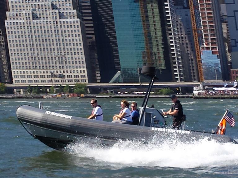 NYMEDIABOAT2 photo