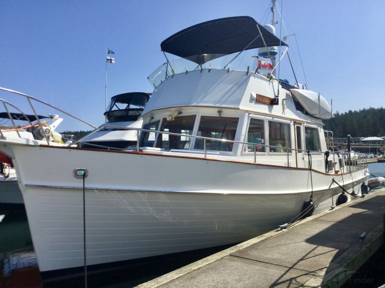 LUCILLE, Pleasure craft - Details and current position - MMSI 338210351 ...