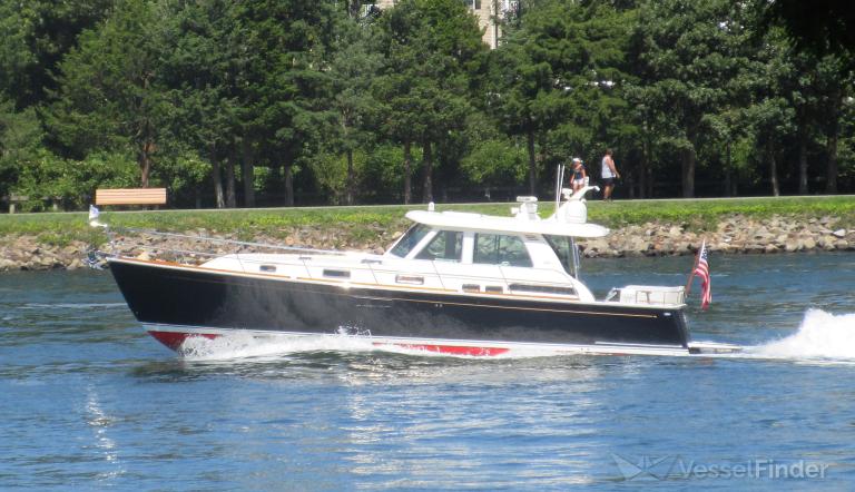 BOSTON YACHT photo